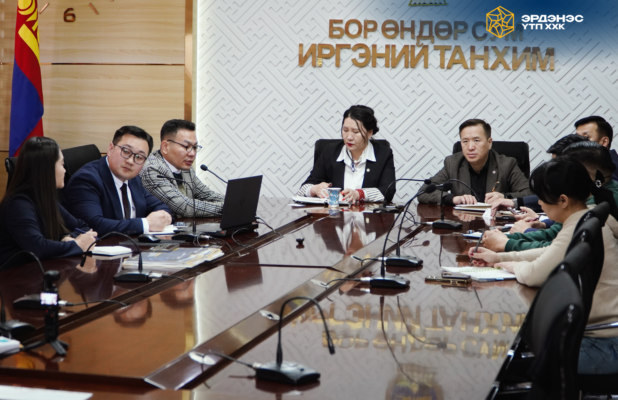 “БОР-ӨНДӨР” ҮТП төслийн хүрээнд  тус сумын ЗДТГ, Хувийн хэвшлүүдтэй уулзлаа